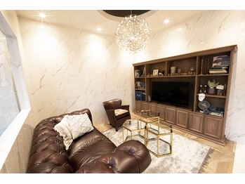 Totia 元町・三宮【トティア　モトマチ・サンノミヤ】