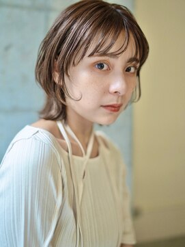 ピズムハク(PISM hak) ウルフレイヤー/ボブウルフ/斜めバング/シルキー