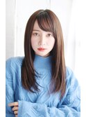 ロング_透け感バングのナチュラルストレート