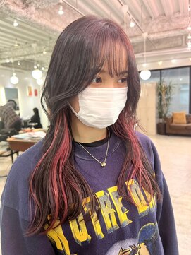 マジコ 下北沢本店(Magico) ブリーチインナーカラーピンクカラー前髪カットトリートメント