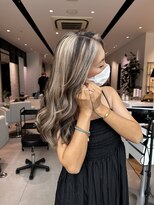 ステア ケース(stair case)&nbsp;ハイセンス　ハイライト　白髪あり　40代