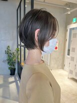 エリマ  茅ヶ崎(elima)&nbsp;ショートカットショートボブミルクティーベージュカラー前髪なし