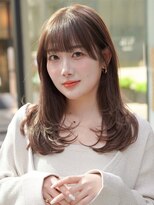 ノイカーム(noi Calm)&nbsp;顔周りレイヤーカットくびれヘアミルクティーベージュカラー