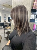 キング 枚方店(K!ng) ハイライトカラーミルクティーベージュレイヤーカット