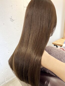 アルジャーノン グリーン(ALGERNON GREEN)の写真/人気MENU《新型酸熱トリートメント》話題の[髪質改善]酸熱トリートメントで“つい”触りたくなる髪に。