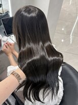 ユーフォリア 池袋東口駅前店(Euphoria)&nbsp;【Euphoria Rina】6トーン・オリーブグレージュ