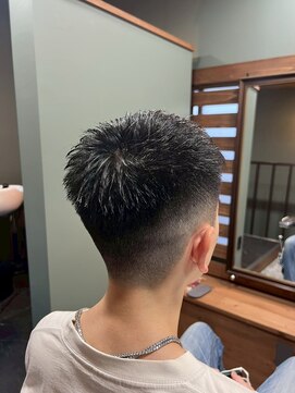 スタンドバーバー 柏(STAND BARBER) MEN’S HAIR/サーフカール/刈り上げセンターパート/柏