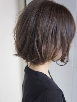 バズ ヘアガーデン(Bazz hair garden)の写真/【大津イオンすぐ】最旬～定番スタイルまで！一人一人の骨格や頭の形を見極めた”似合わせ”カットが人気♪