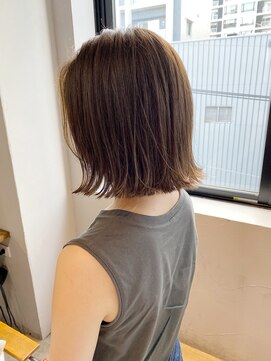 ロティー(loty) 【天神今泉loty】切りっぱなしボブ×透明感アッシュベージュ