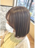 【艶やかミディアム】透明感カラー×内巻きボブ