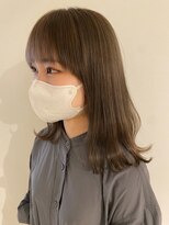 エン(en,)&nbsp;アッシュグレージュ/顔まわりカット/透明感カラー