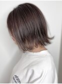 30代40代大人可愛い外ハネミディアムボブグレージュ
