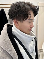 アンプ(amp)&nbsp;刈り上げ　シャドウパーマ　センターパート