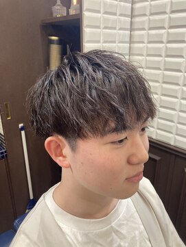 ルピナス 中田(Lupinus) 癖毛風スパイラルパーマ