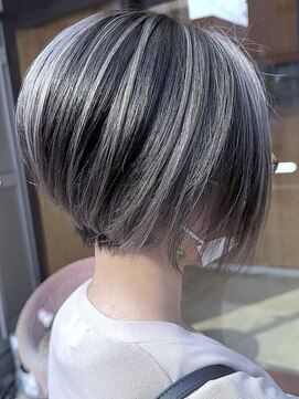 ブレイズヘアー(BLAZEhair) 【コントラスト強め】モノトーンバレイヤージュ×ブリーチ２回