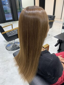 ディティール(Detail) 脱白髪染め×メンテナンスカット