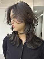 バベル アット フルリール 甲子園口(BABEL at fleurir)&nbsp;レイヤーカット/ハッシュカット/グレージュ/バタフライレイヤー