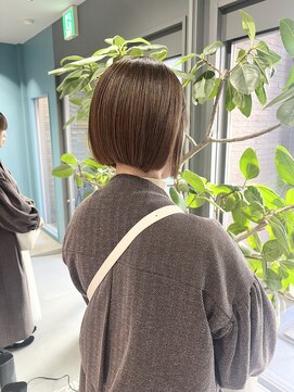 ソピ バイ インビテーション(sopi by invitation) コンパクトなミニボブ