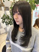 アストレアバイイーリス(ASTRAEA by Iris)&nbsp;レイヤーカット×暗めカラー