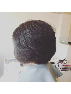 カタチヘアー(HAIR) ２０１６。。。おとな。。。弾力。。。艶ボブのカタチ。。。