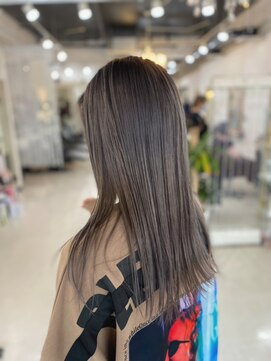 グランツ(GLANTZ) グレージュ