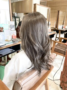 バブ バイネオリーブ(Bab by neolive) 外国人風カラー