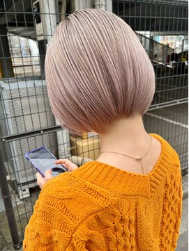 ファンド 千葉(fand) ミルクティーカラー/グレージュカラーブリーチショートTSUYOKI