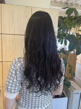 アドラーブル 万代店 (adorable) 20代30代40代ふんわりカール艶感ストレートブルーブラック