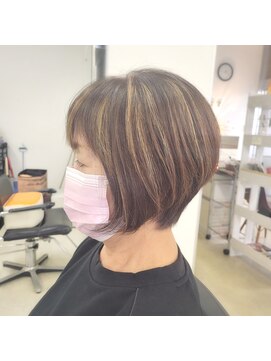 クレスト 時津店 前下がりショートボブ