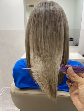 サロウィン 那覇店(SALOWIN) グレージュ+髪質改善トリートメント