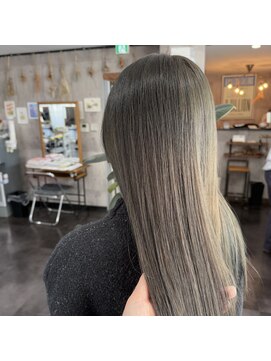 トゥーミー(to mee) オリーブベージュ♪