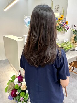 エブリ(evri) 「evri」ロングレイヤー 毛先ワンカール