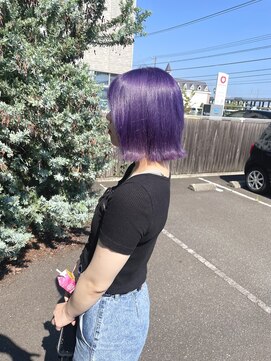 ニュウニュウ(NIU NIU) 切りっぱなしボブ×パープル