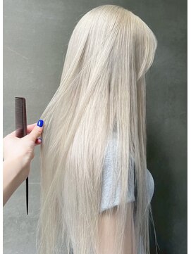 ウィットサークル(wit circle) ホワイトブロンド/栄/ハイトーン