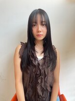 トリッカバルコニー ハヤマ(tricca Balcony Hayama) ロングレイヤー/顔周りレイヤー/韓国風/小顔カット/艶ストレート