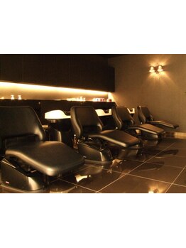 頭皮の汚れを落として、炭酸の力でスッキリ☆日ごろの疲れを癒して髪も心もリフレッシュ♪