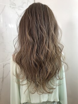 アヴァンス 広島本通店(AVANCE.) ハイトーンベージュ×ゆるふわセミロング