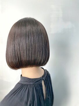 コピーヌ 高田馬場店(Copine) 外国人風の透明感ある色を再現☆イルミナ暗めアッシュ×ボブ☆