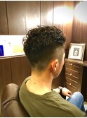 夏はオシャレに！　刈り上げ&メンズパーマ
