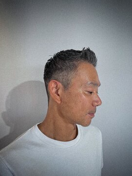 リバレッジ 広尾(Leverage) 大人のサーファーアップバングフェードカット【広尾、恵比寿】