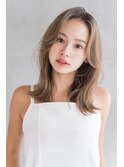 Aimee 町田　外ハネエアリーミディ×ミルクティーブロンド