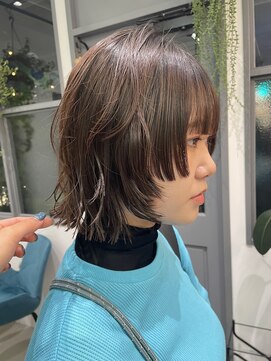 ジラソル(girasol) ボブレイヤー/顔まわりレイヤー/ボブスタイル