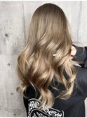 ブロンドベージュ ハイトーン ブリーチ 美髪