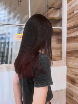 ロム(Lom)の写真/上質空間×高い技術に大人女性から支持多数◇結合補修トリートメント「epres（エプレ）」も導入◎
