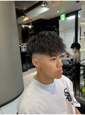 ツイストパーマ　ツイストスパイラルパーマ　フェードカット　