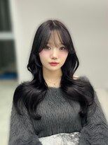 ジーナリア(Xena ria)&nbsp;《Kaho》ラベンダー　くびれヘア　レイヤーカット