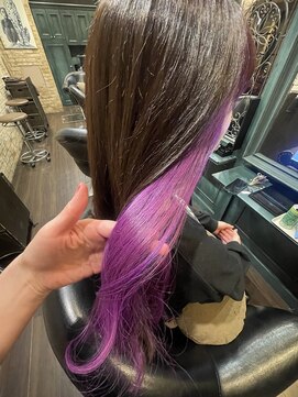 パープルピンク インナーカラー 韓国ヘア ロング