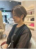 earthショートレイヤーボブミルクティー丸みショートボブ