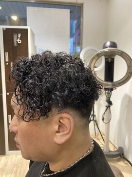 トゥーヘアー(too hair) フェードパーマ