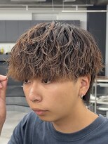 アウラ(AURA)&nbsp;波巻きシャドウメンズパーマフェザーパーマ